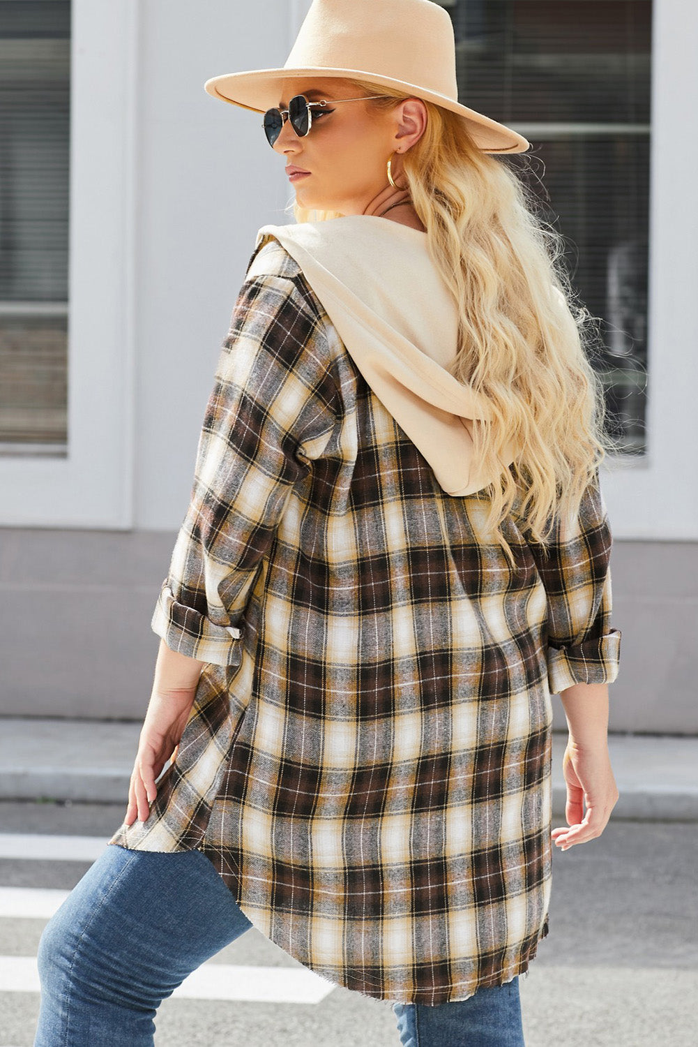 Plaid Curved Hem Button Front Shirt