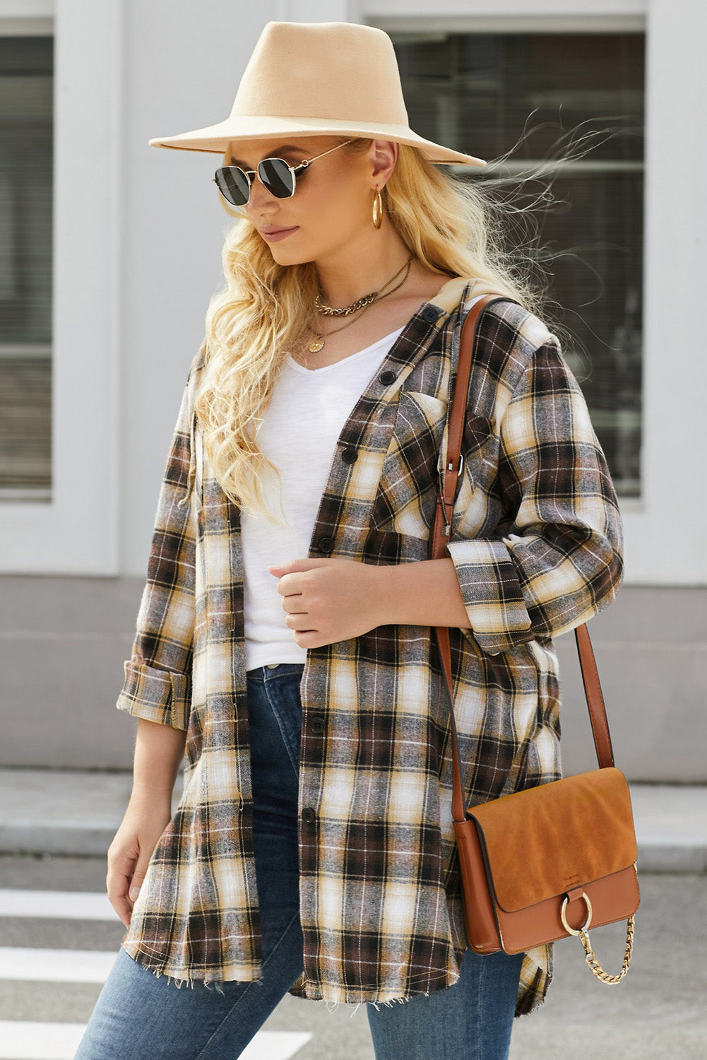 Plaid Curved Hem Button Front Shirt