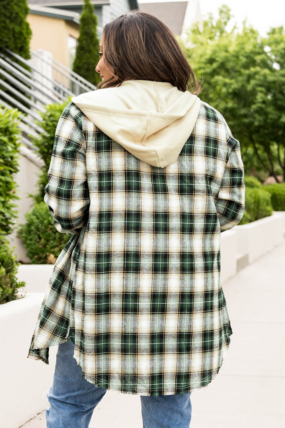 Plaid Curved Hem Button Front Shirt